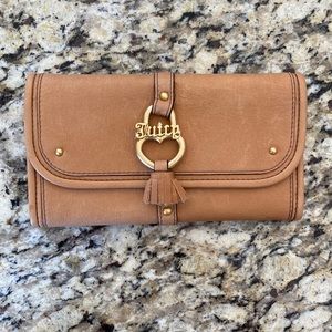 Juicy Couture NWOT Wallet 100% Cow Hide Leather Tan